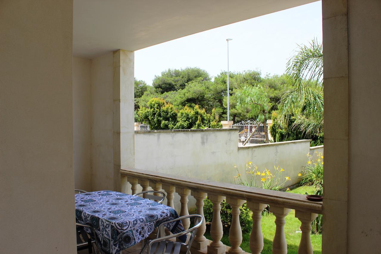 Villa Rosa Candida San Foca Exterior photo